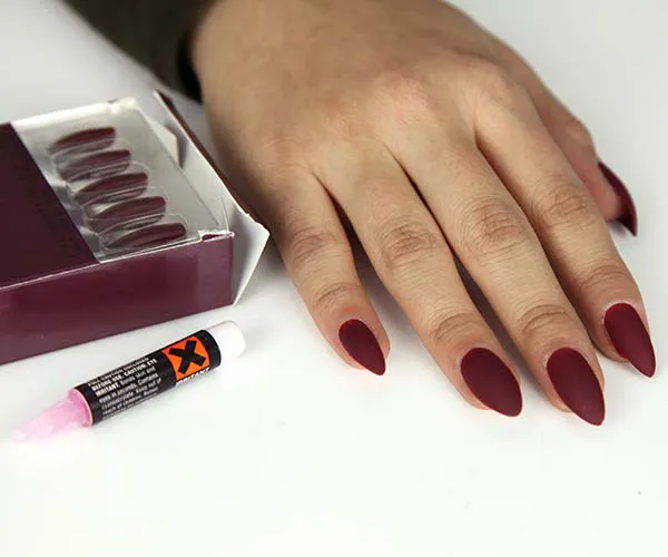 Static Nails press on manicure review