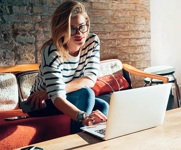 woman on laptop