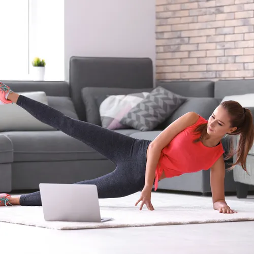woman doing online workout
