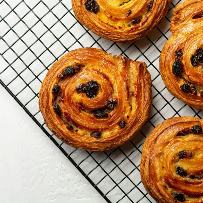 cinnamon raisin bread