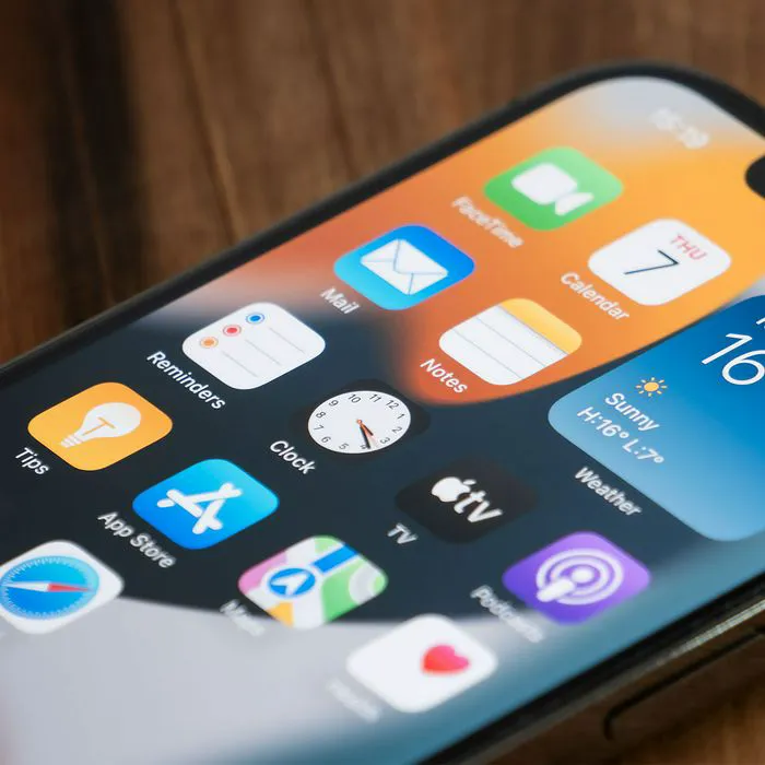 iphone-preinstalled-apps