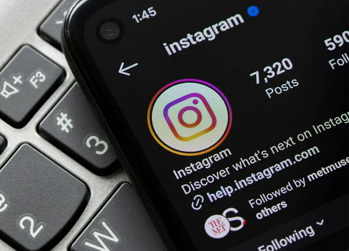 instagram