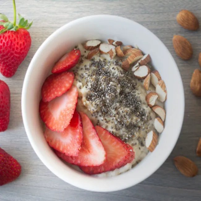 oatmeal with toppings