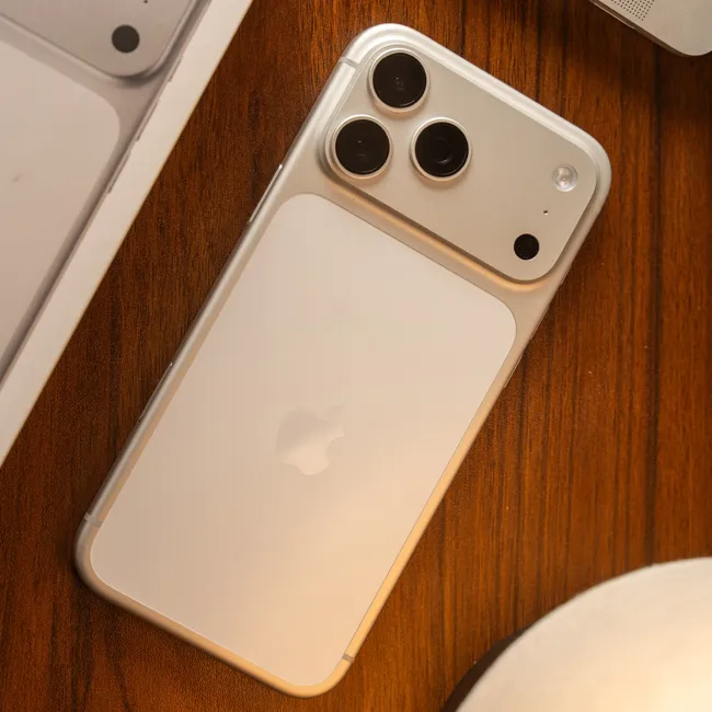 Close-up on the iPhone 17's features